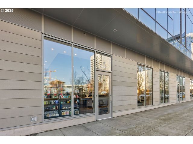 1022 Nw OVERTON St, Portland, OR 97209