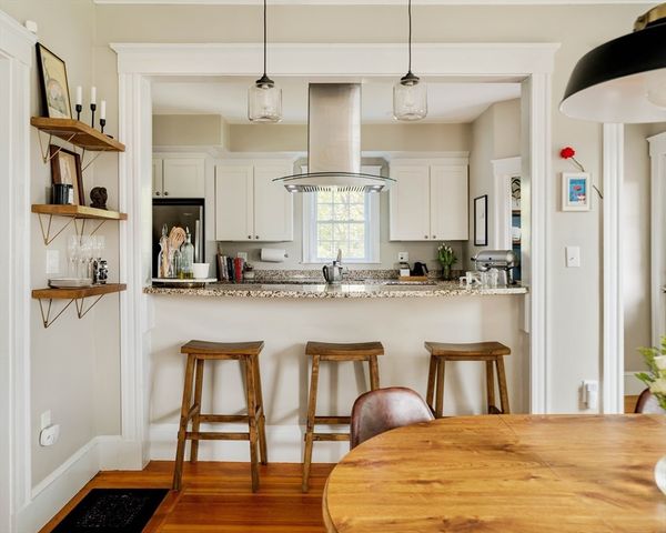 338 Beech St, Boston, MA 02131