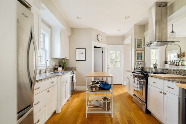 338 Beech St, Boston, MA 02131