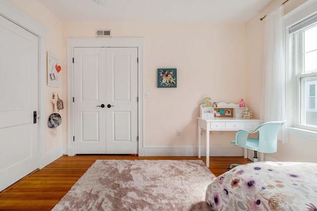 338 Beech St, Boston, MA 02131