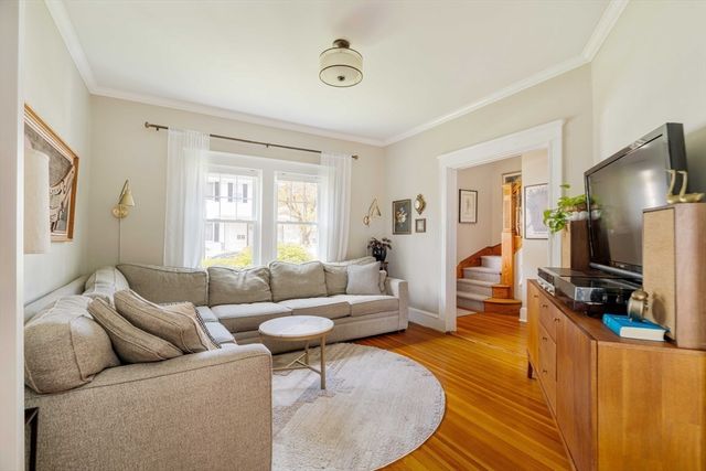 338 Beech St, Boston, MA 02131