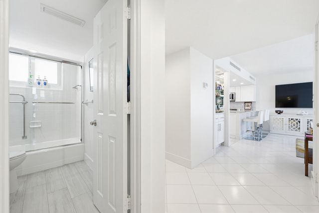 2505 S Ocean Boulevard, Palm Beach, FL 33480