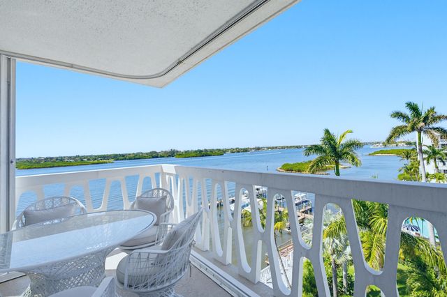 2505 S Ocean Boulevard, Palm Beach, FL 33480