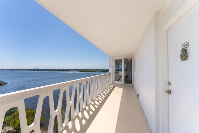 2505 S Ocean Boulevard, Palm Beach, FL 33480