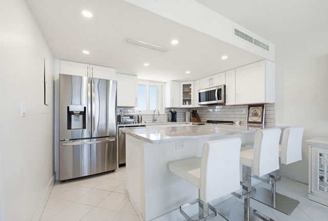2505 S Ocean Boulevard, Palm Beach, FL 33480