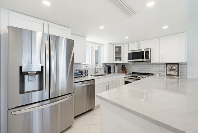 2505 S Ocean Boulevard, Palm Beach, FL 33480