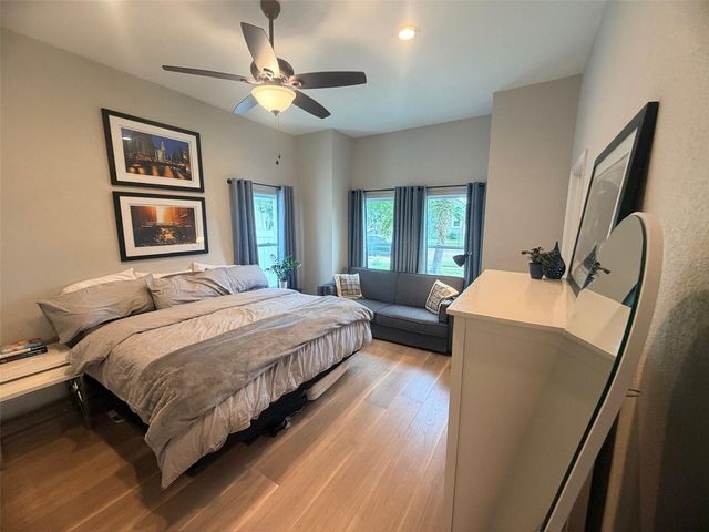2439 4TH AVENUE S, St Petersburg, FL 33712