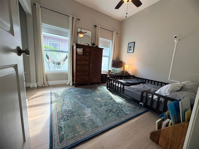 2439 4TH AVENUE S, St Petersburg, FL 33712