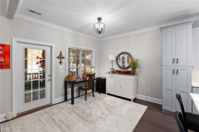 189 Cabot Drive, Winston-salem, NC 27103