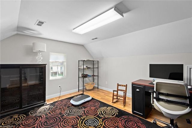 189 Cabot Drive, Winston-salem, NC 27103