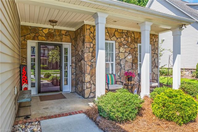189 Cabot Drive, Winston-salem, NC 27103
