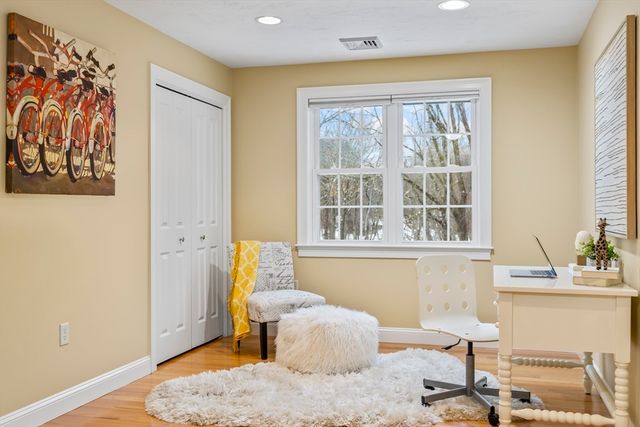 8 Snowberry Lane, Sudbury, MA 01776