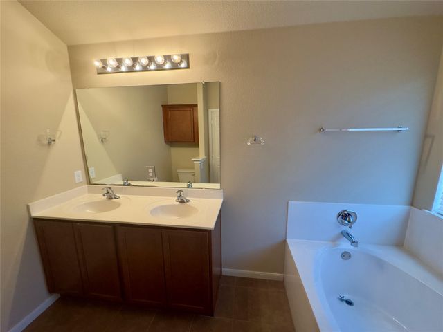 315 Wild Cat DR, Bastrop, TX 78602