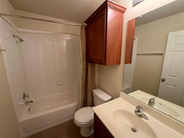 315 Wild Cat DR, Bastrop, TX 78602