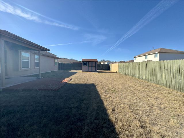 315 Wild Cat DR, Bastrop, TX 78602