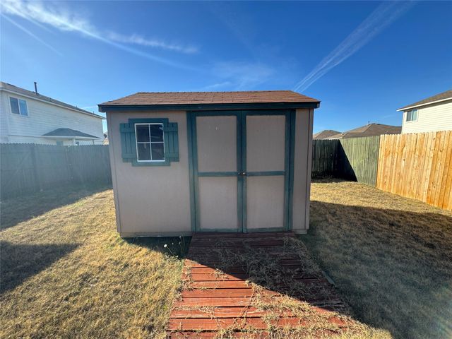 315 Wild Cat DR, Bastrop, TX 78602