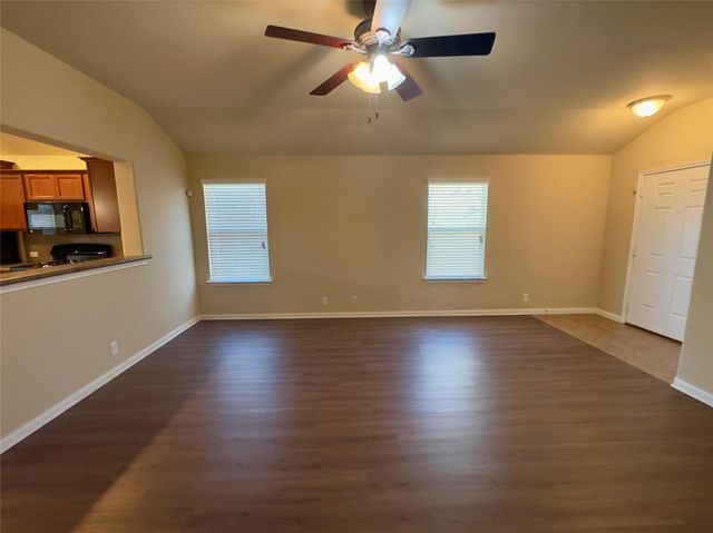 315 Wild Cat DR, Bastrop, TX 78602