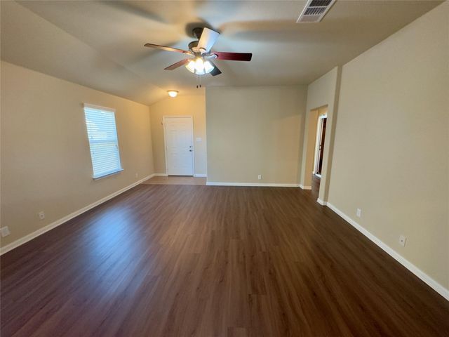 315 Wild Cat DR, Bastrop, TX 78602