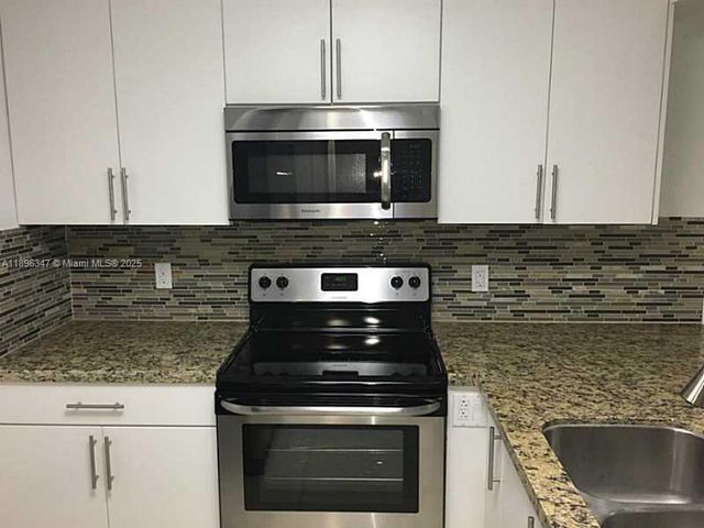 9001 SW 77 AV C308, Miami, FL 33156