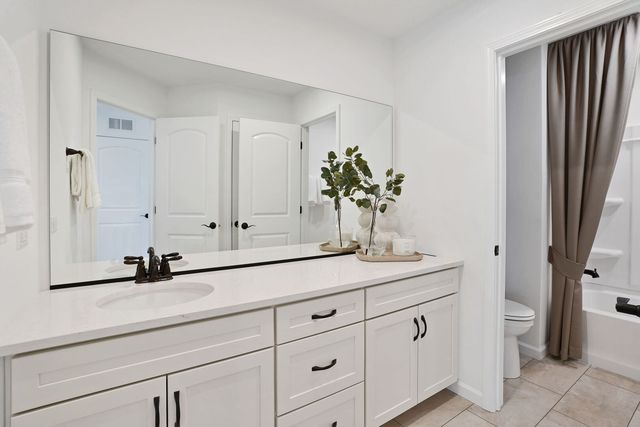 1825 Lewis Drive, Deerfield, IL 60015