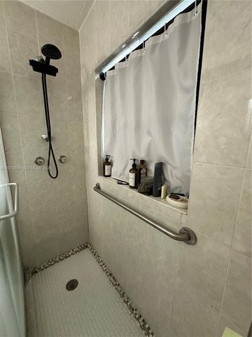 4860 NW 190th Street, Miami Gardens, FL 33055