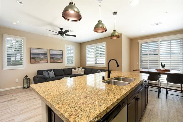 31929 Calle Luz, Temecula, CA 92592