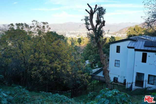 3533 N Multiview Drive, Los Angeles, CA 90068