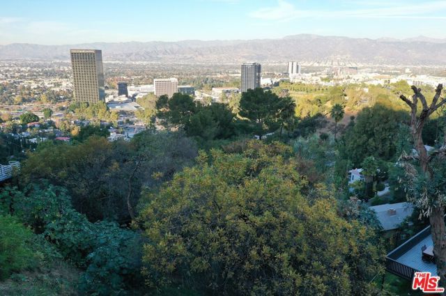 3533 N Multiview Drive, Los Angeles, CA 90068