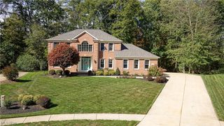 425 Sussex Court, Aurora, OH 44202
