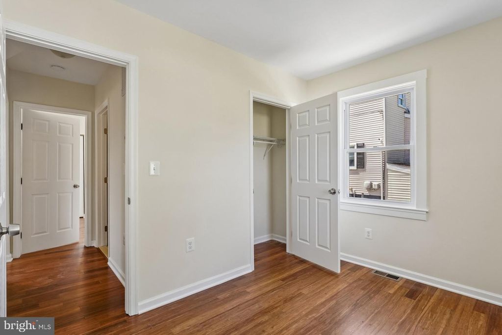 Image 10 of property listing at 1126 INGLESIDE, Baltimore, MD 21207