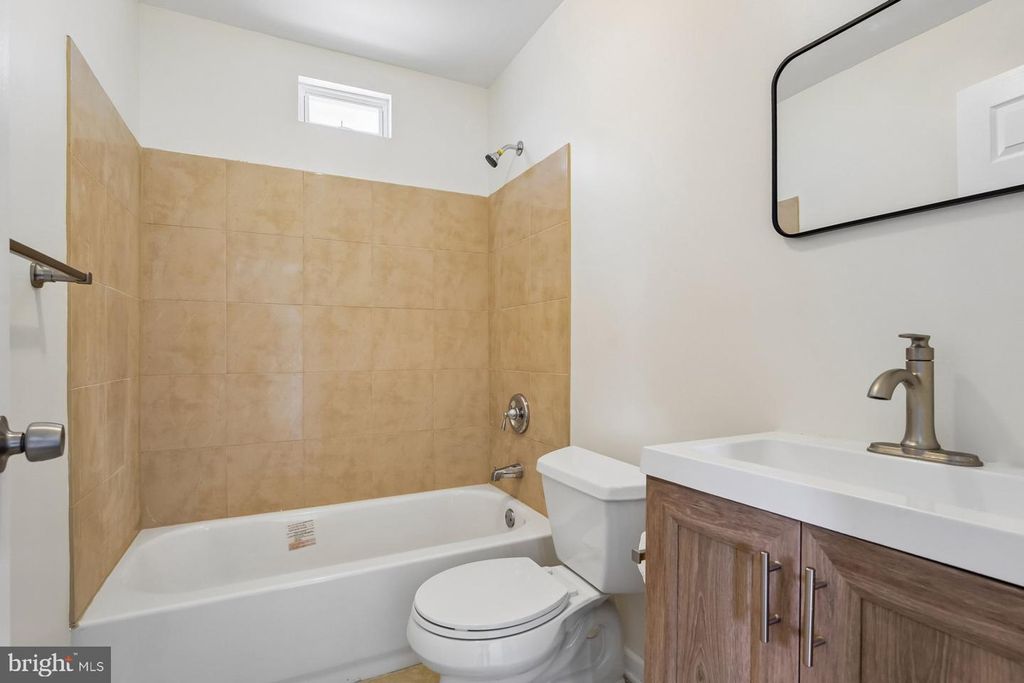 Image 13 of property listing at 1126 INGLESIDE, Baltimore, MD 21207