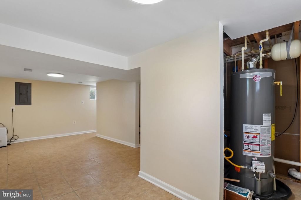 Image 21 of property listing at 1126 INGLESIDE, Baltimore, MD 21207