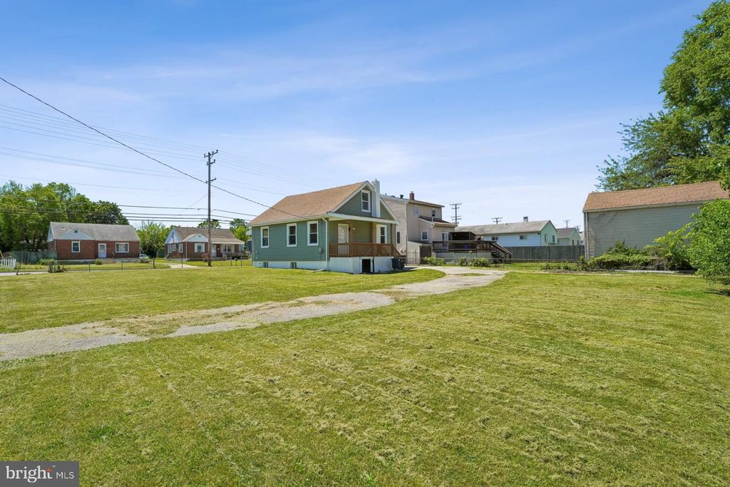 Image 4 of property listing at 1126 INGLESIDE, Baltimore, MD 21207