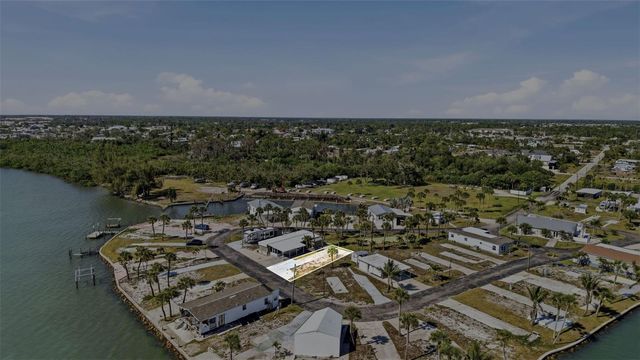 7500 PARK POINTE DRIVE 49, Englewood, FL 34224