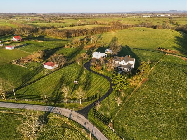 383 Moran Summit Road, Richmond, KY 40475