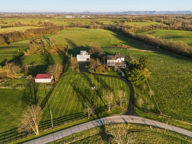 383 Moran Summit Road, Richmond, KY 40475