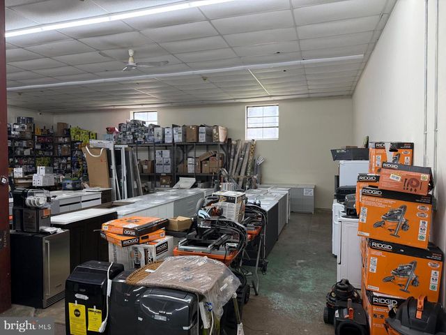 528 NICHOLSON RD, Gloucester City, NJ 08030