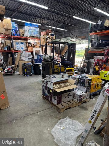 528 NICHOLSON RD, Gloucester City, NJ 08030