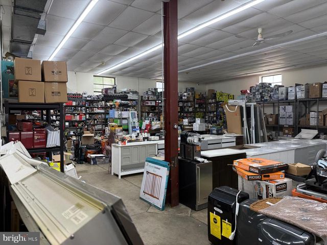 528 NICHOLSON RD, Gloucester City, NJ 08030