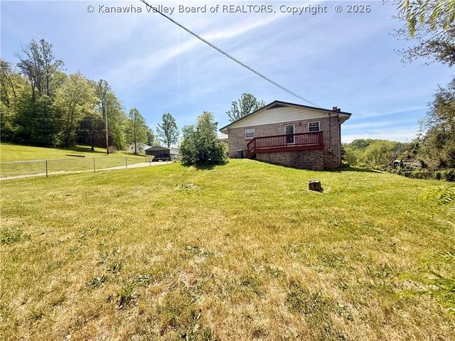 104 Ruby Lane, Sissonville, WV 25320