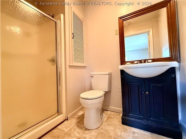 104 Ruby Lane, Sissonville, WV 25320