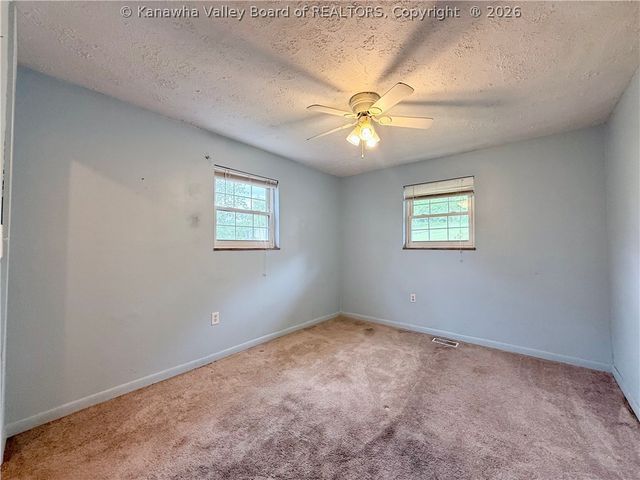 104 Ruby Lane, Sissonville, WV 25320
