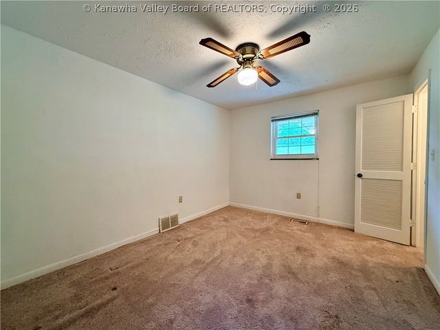 104 Ruby Lane, Sissonville, WV 25320