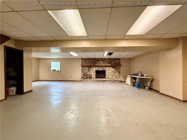 104 Ruby Lane, Sissonville, WV 25320