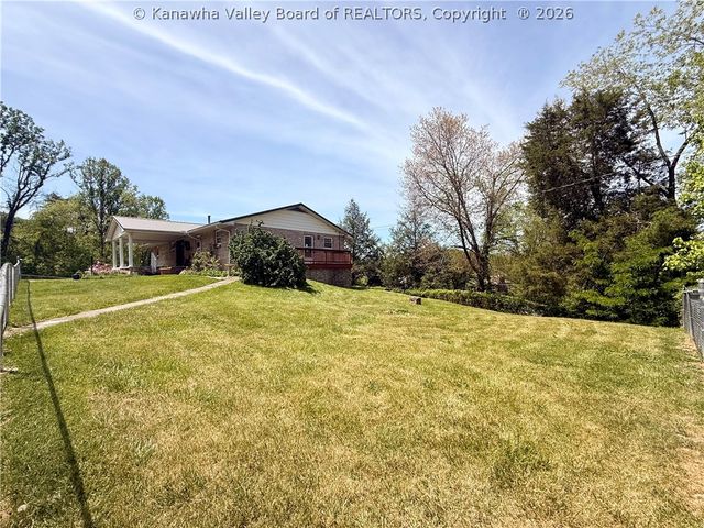 104 Ruby Lane, Sissonville, WV 25320