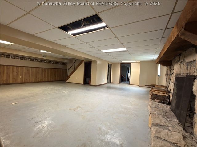 104 Ruby Lane, Sissonville, WV 25320