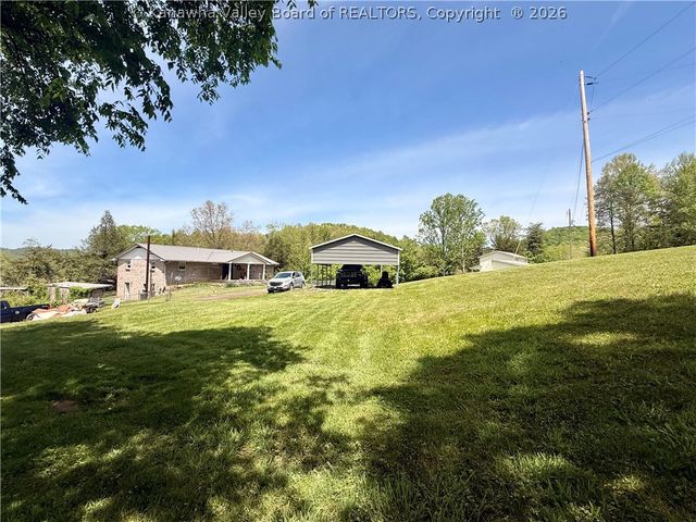 104 Ruby Lane, Sissonville, WV 25320
