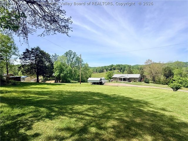 104 Ruby Lane, Sissonville, WV 25320
