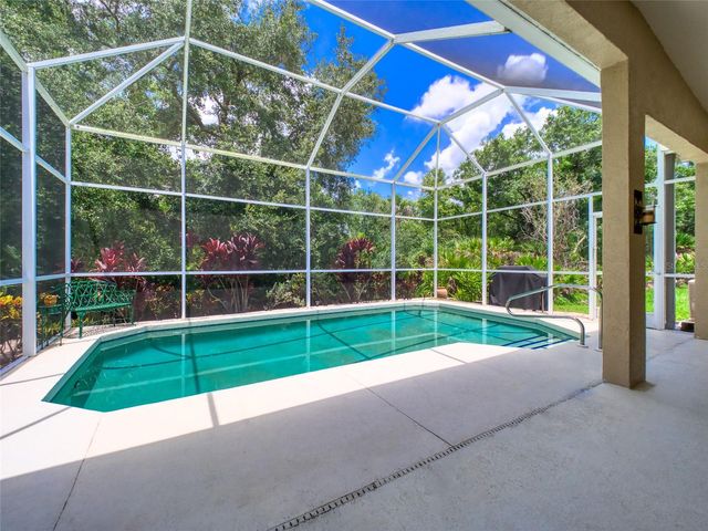 8310 WHISPERING WOODS COURT, Bradenton, FL 34202
