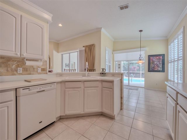 8310 WHISPERING WOODS COURT, Bradenton, FL 34202